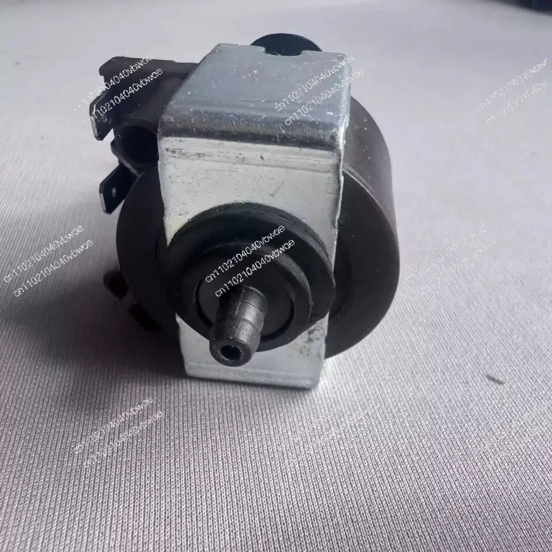 Фото Аксессуары для стиральных машин H11/H12S/H12pro/H20/H30ULTRA: водяной насос, распылитель, мотор. №2