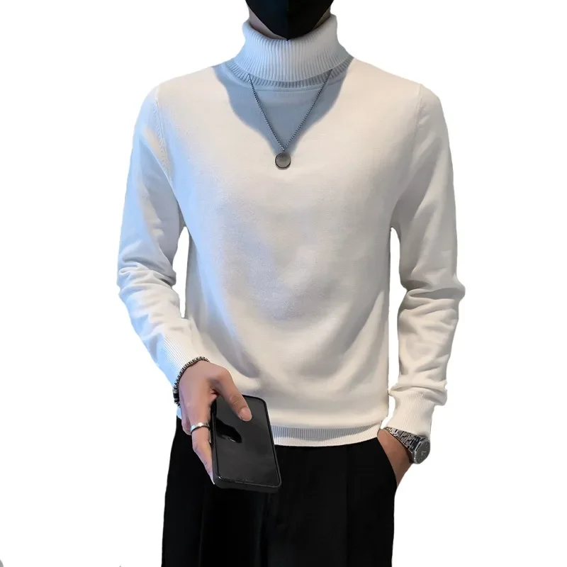 Мужской трикотажный свитер однотонный облегающий с двумя складками и высоким