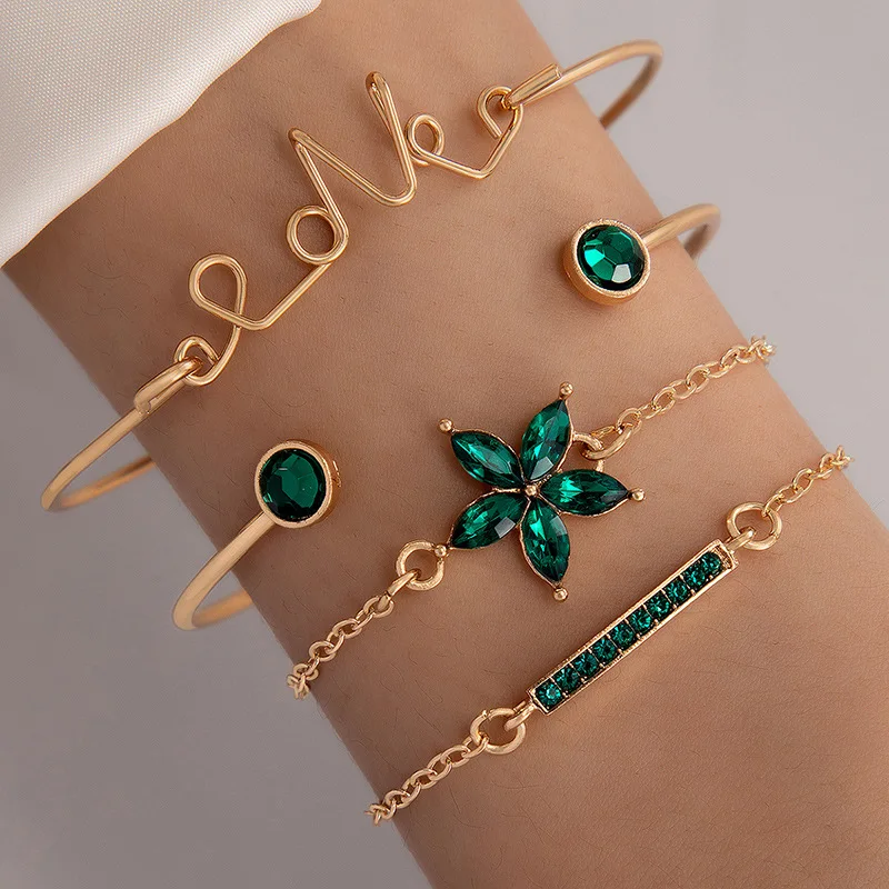 

Vintage 4Pcs Green Crystal Love Heart Butterfly Flower Bracelet Set for Women Gold Color Chain Cuff Bangle Female Trendy Jewelry