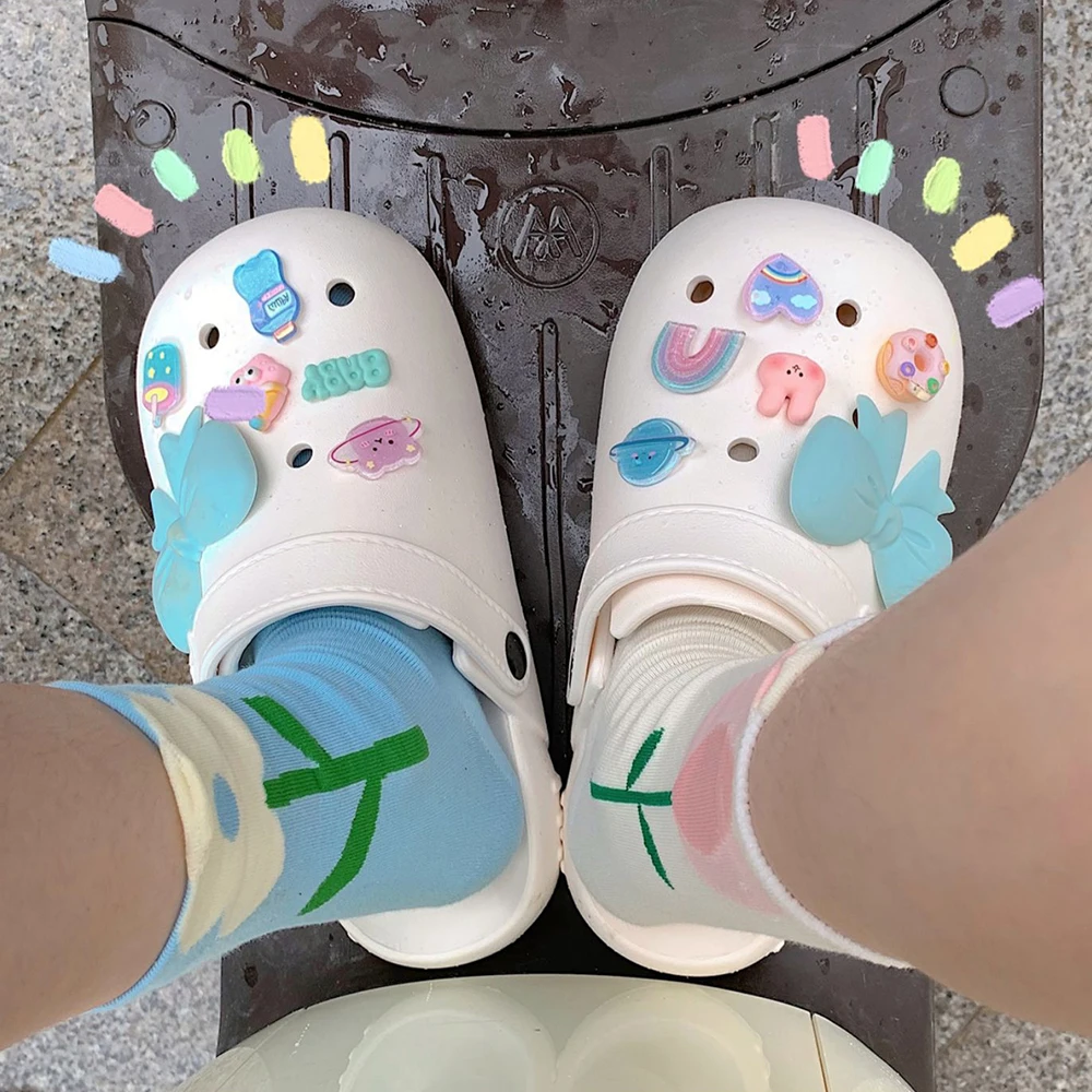 

Cartoon Cute Hole Shoe Butterfly Charms Women Summer Thick Sole Soft Slippers Casual Beach Sandals Girls Pink White EVA Slippers