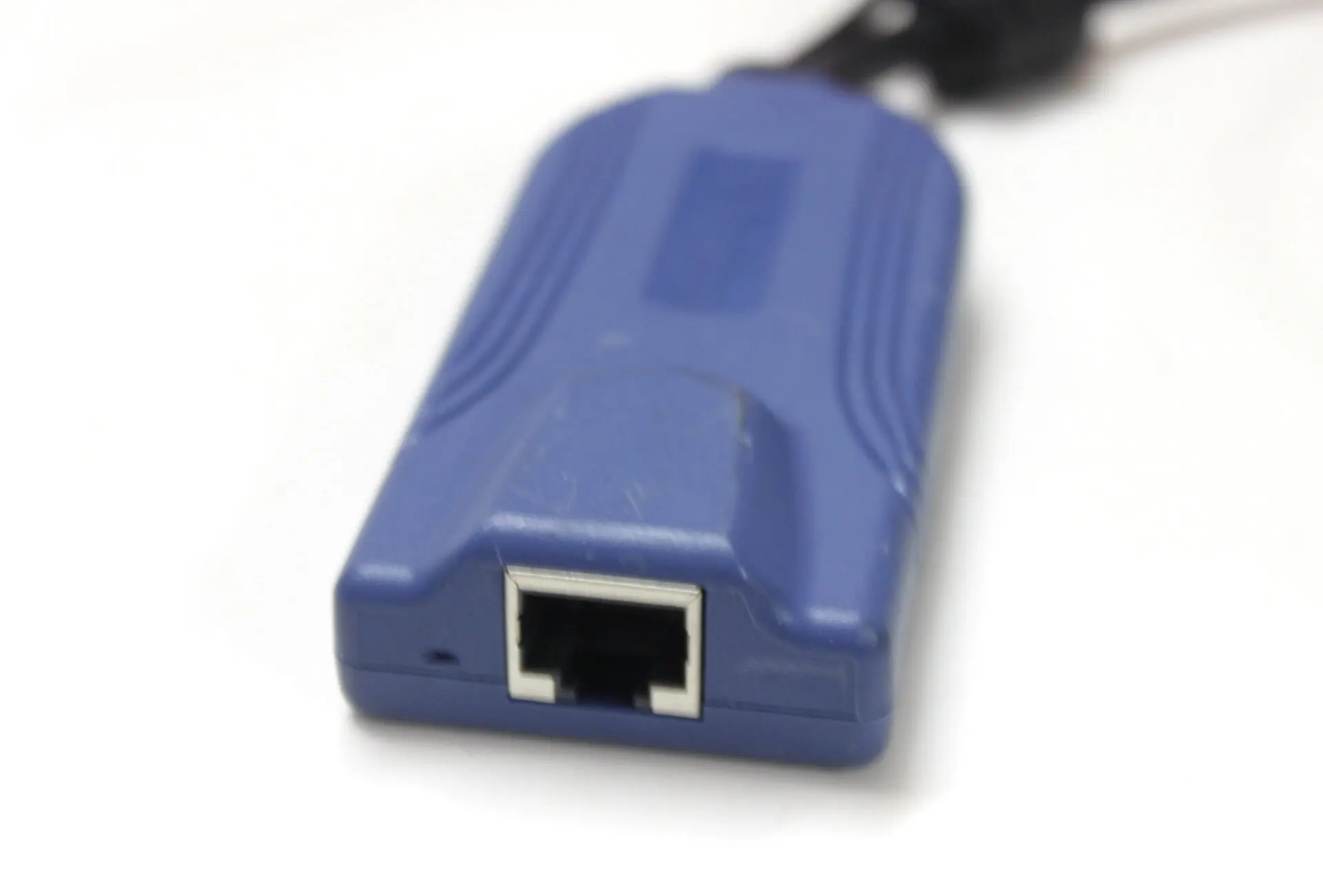 Фото USB KVM-переключатель, виртуальный медиа CIM для рарараритана Dominion KX2 KX II №3