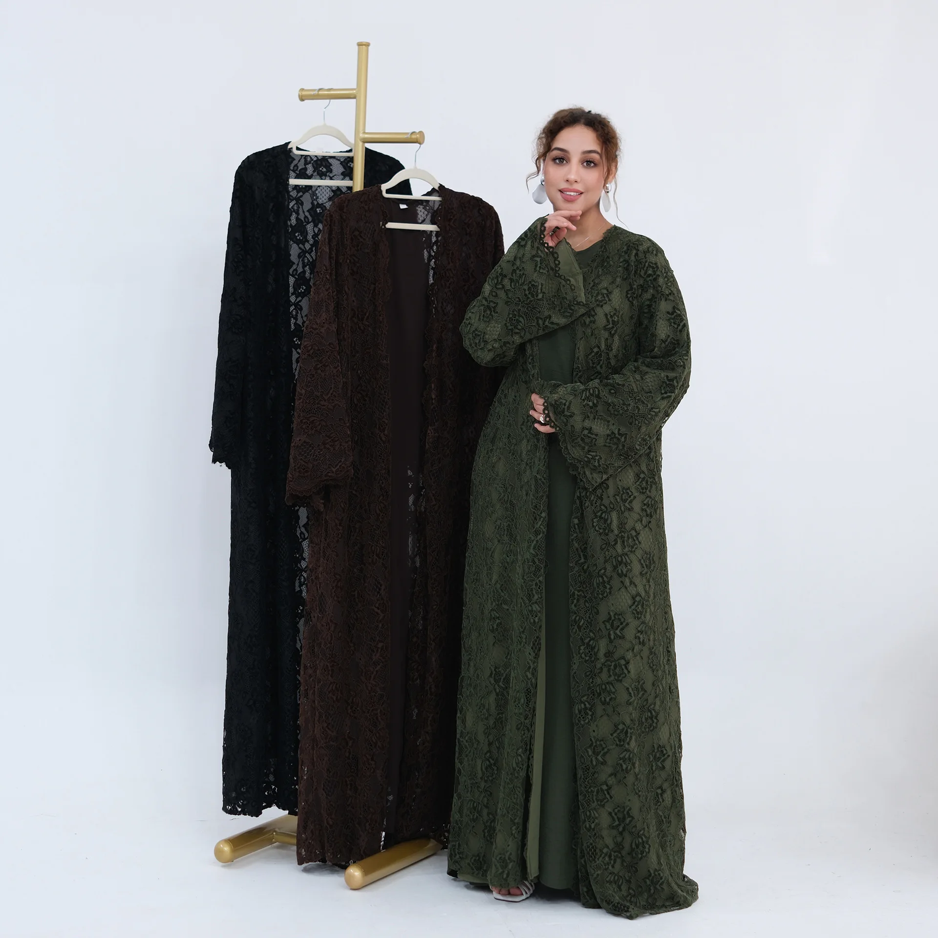 Фото Женское кружевное платье-абайя, мусульманский кардиган, праздничное открытое платье, абайя для Рамадана, дубайский кафтан, исламская одежда, марокканские платья, джалабия №1