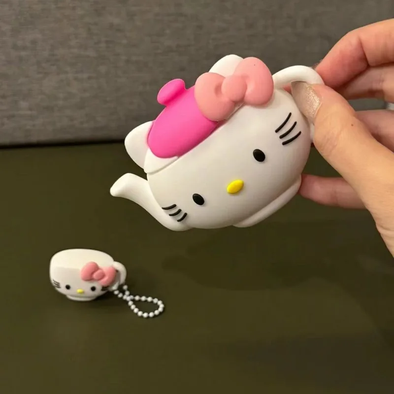 Защитный чехол для наушников Sanrios Hello Kitty в форме симпатичного чайника 2024 Airpods IPhone