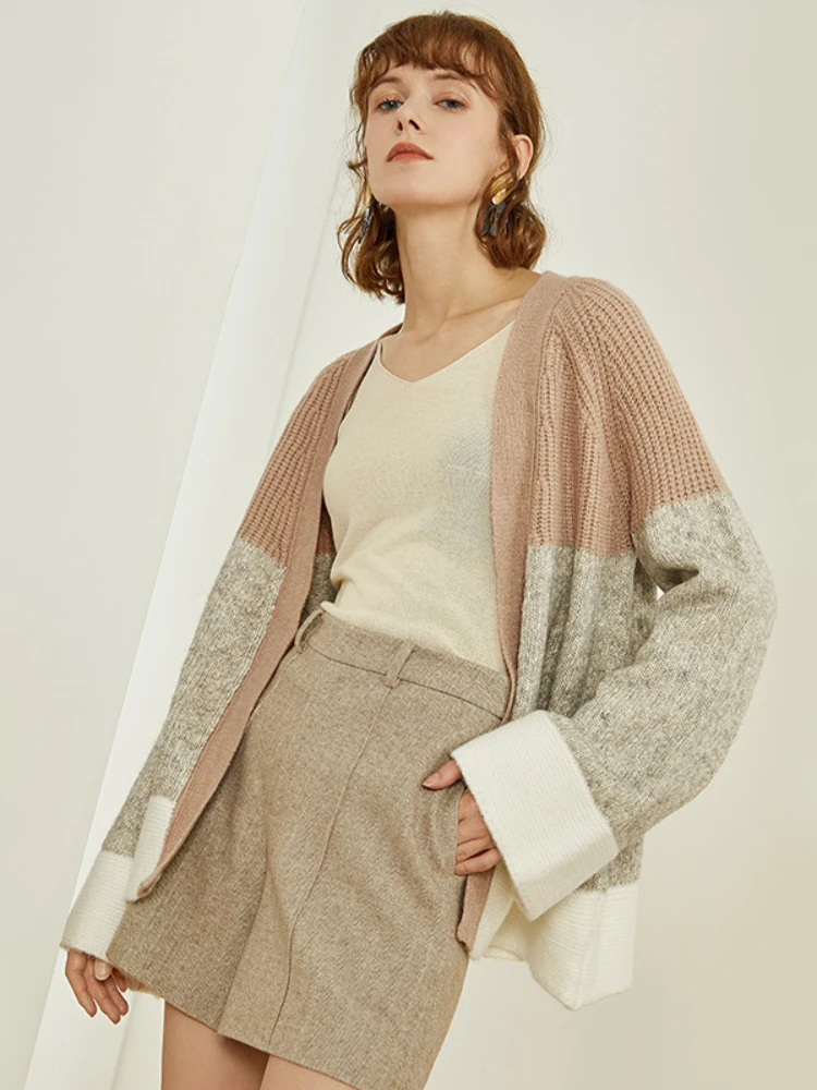 

2022 Autumn New Style Sweater Coat Women's Knitted Stitching Cardigan Outside Wear Fresh Wind Loose Top