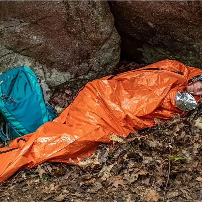 Фото Спальный мешок для кемпинга и путешествий CX Outdoor, с защитой от холода, аварийный спальный мешок №2