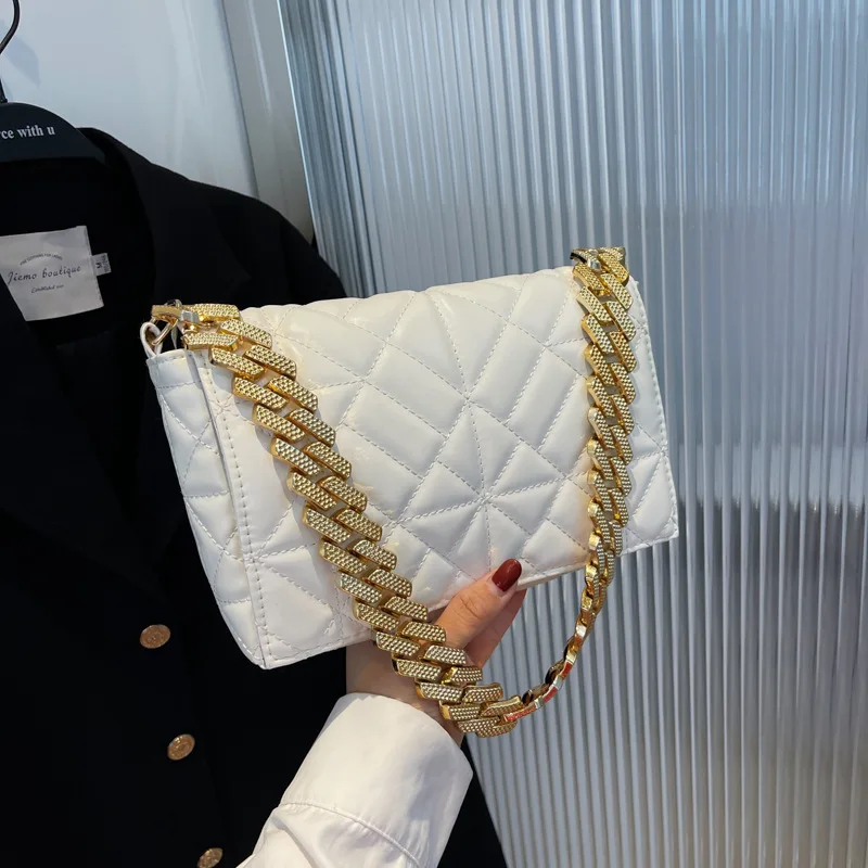 

Diamonds Branded Women's Shoulder Bags 2022 Thick Chain Quilted Shoulder Purses And Handbag Women Clutch Bags Ladies Hand Bag