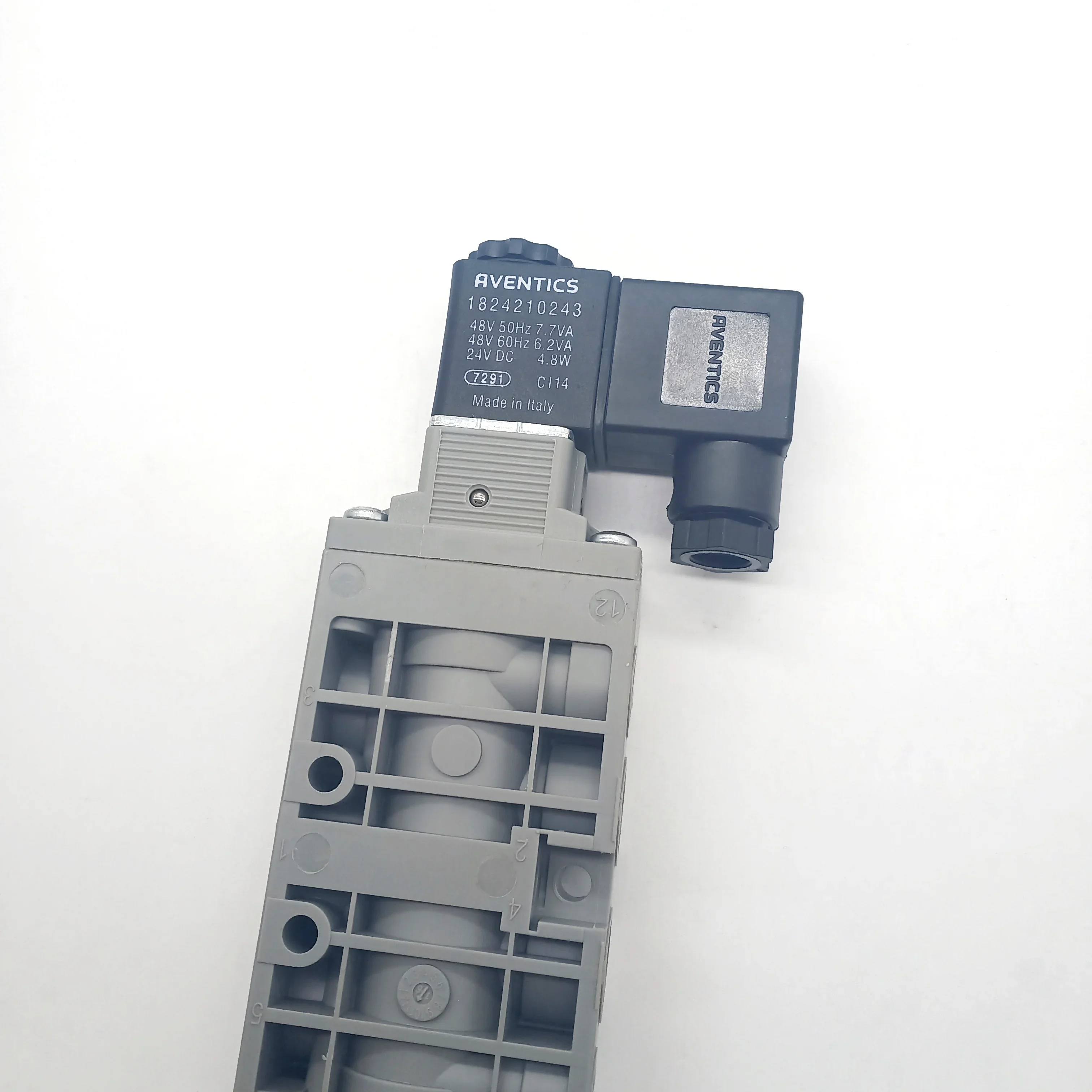 Двойной электромагнитный клапан Aventics с электрическим управлением 0820023502