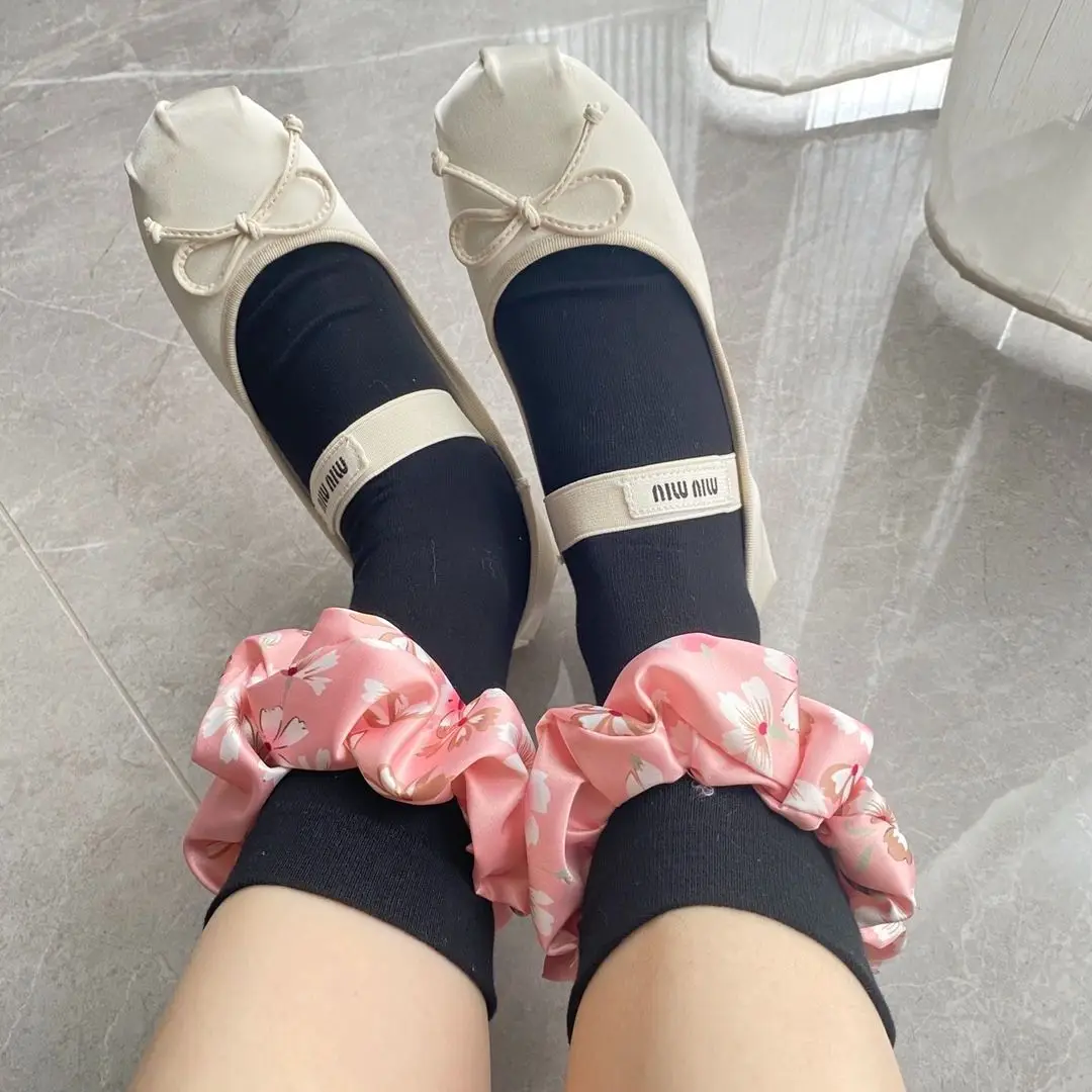 Женские атласные носки Sakura bubble с высоким блеском