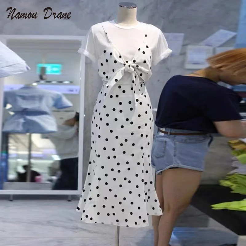 

Namou Drane Summer 2022 New Fashion Polka Dot Halter Fishtail Dress + Round Collar Short Sleeve T-shirt Two Sets Dresses