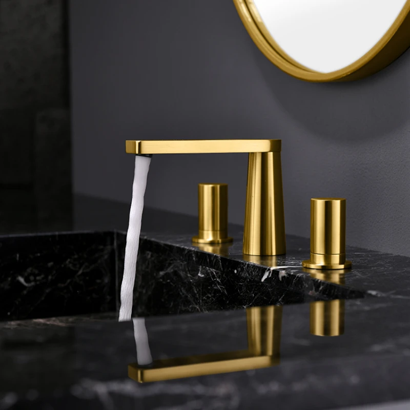 

Superior Quality Brass Metal Gold Polished Hot Cold Valve Bathroom Bathtub Faucets