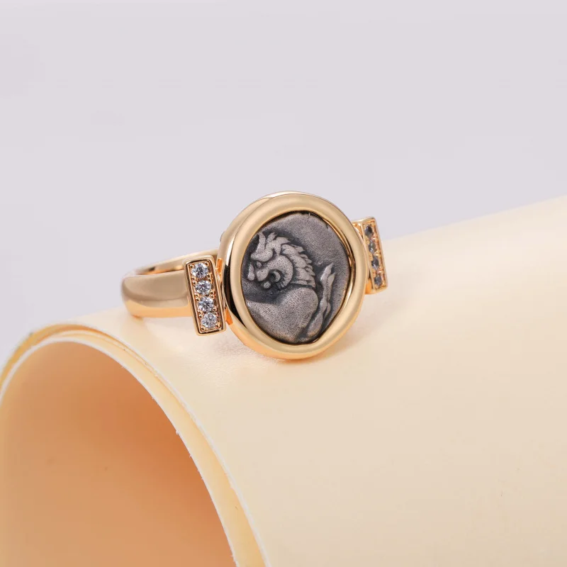 Серебряное кольцо &quotПосмотрите назад Лев&quot