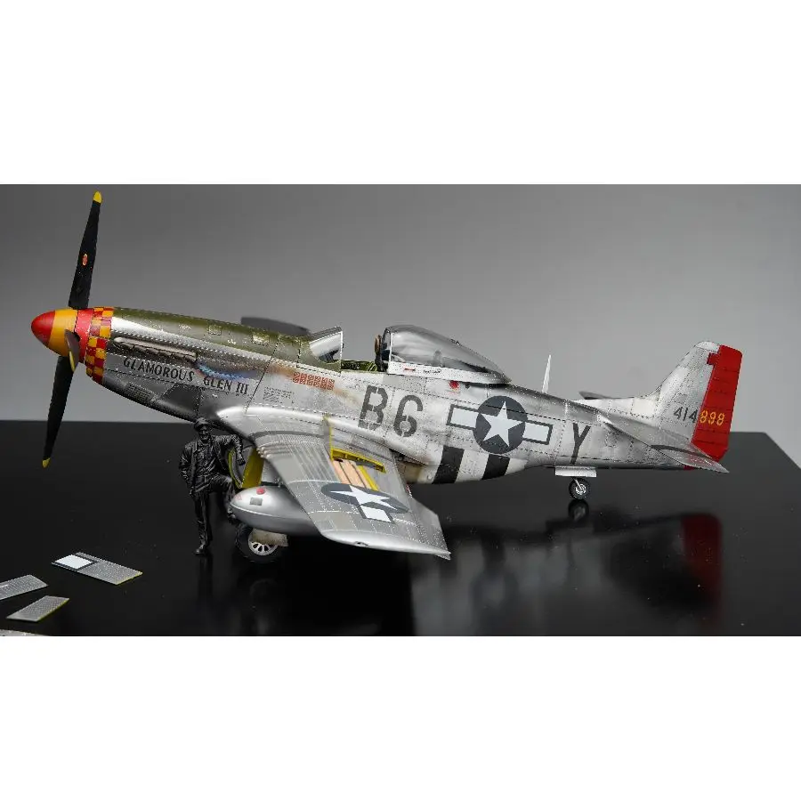 Фото Набор для сборки модели истребителя BF-015 Border 1/35 North American P-51D Mustang с полным интерьером кабины №2