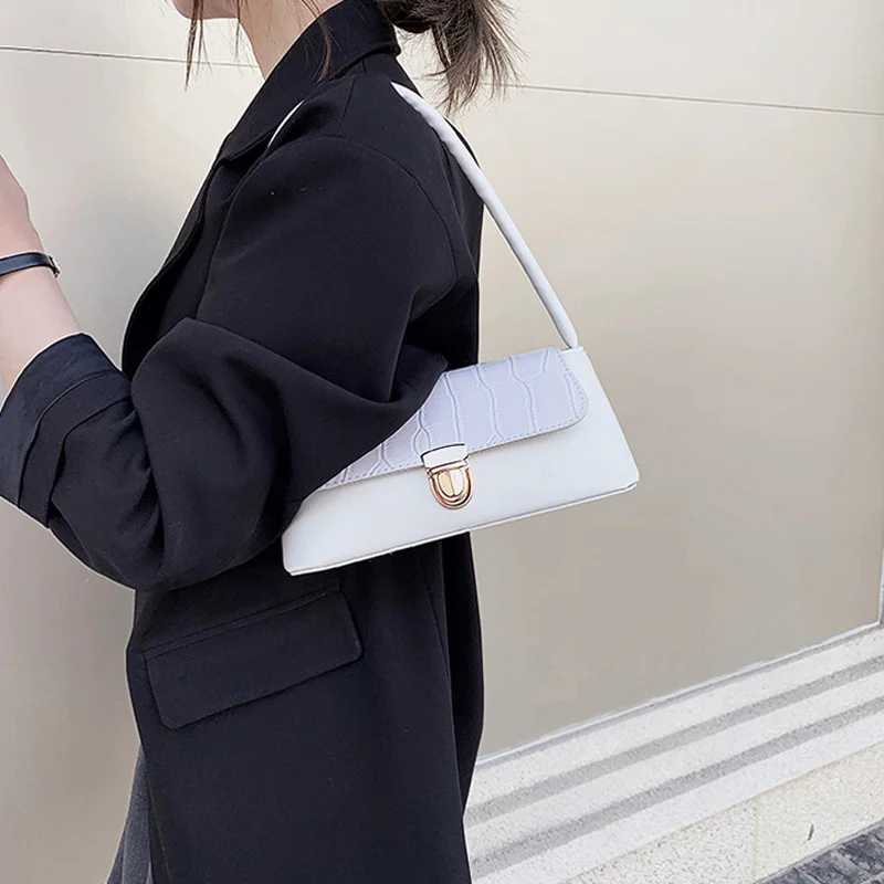 

2023 Retro Casual Lady Underarm Handbag Stone Pattern Shoulder Bag Lady Leather Solid Color Chain Female Bag for Women