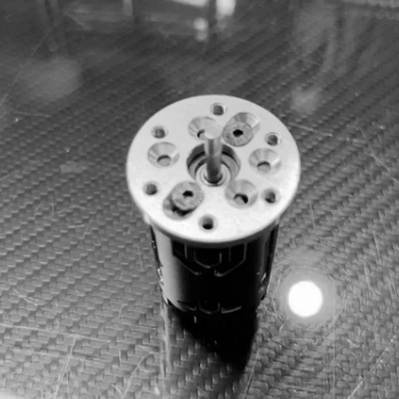 Для вращения двигателя серии 380/28 540/3650 металлическое преобразовательное сиденье