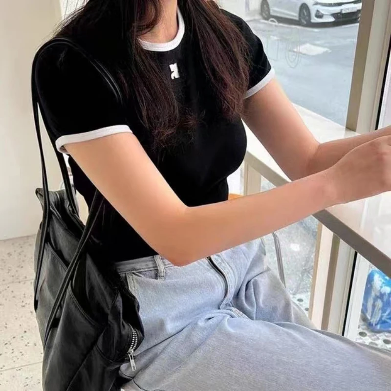 

Fashion Classic Trendy Luxury Designer Cloth 2023 Embroidered Logo Contrast Collar Casual Short-sleeved Women T-shirt