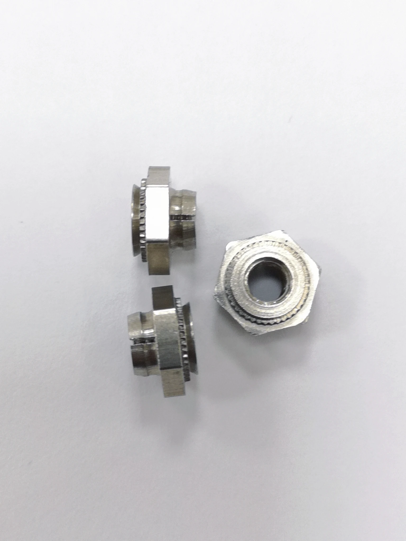 

Aluminium LKA-256/440/632/832/032/M3/M4/M5-1/2 Self-locking Clinching Nuts It Can Be Anodized