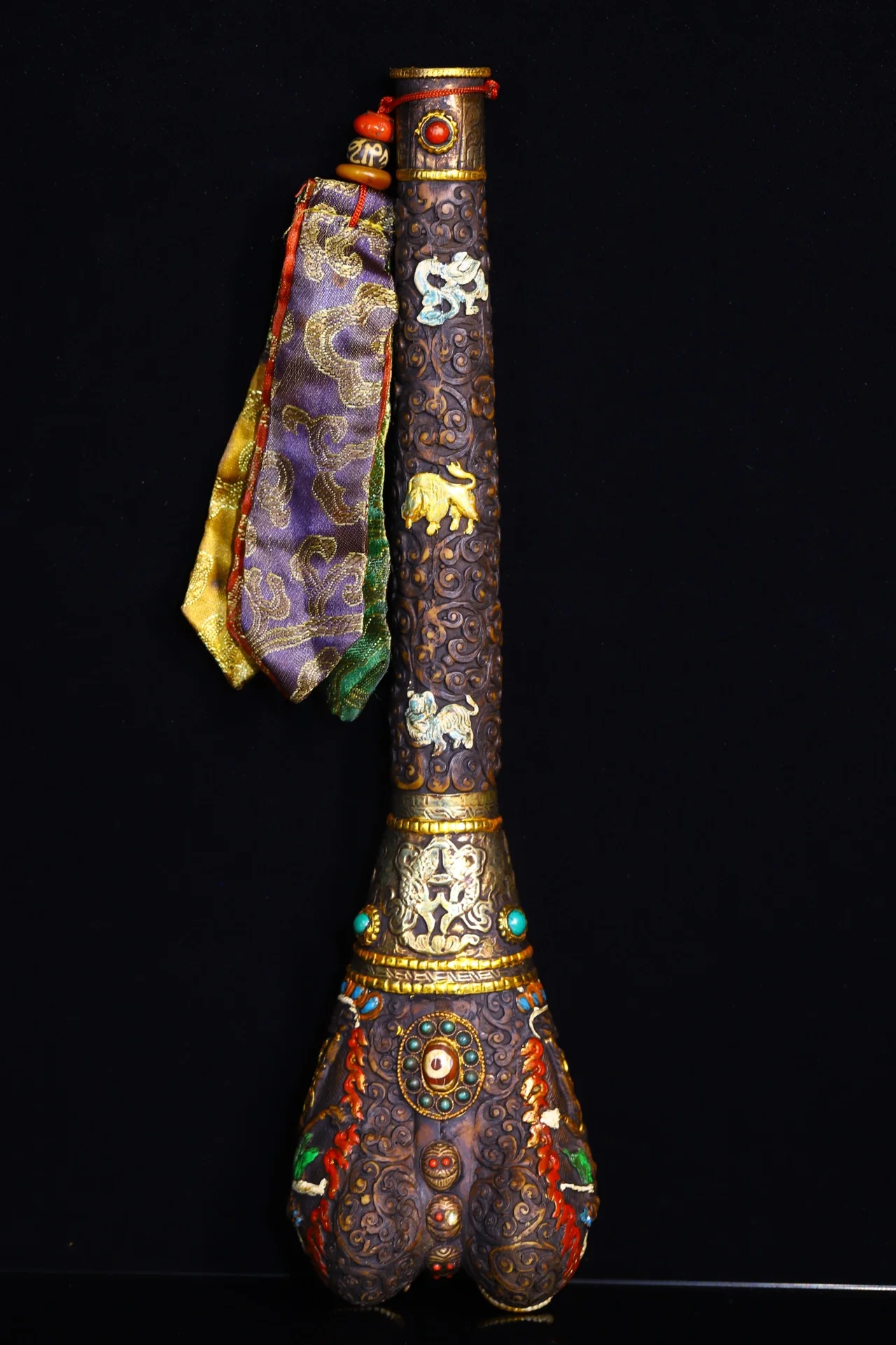 

13" Tibetan Temple Collection old yak bone mosaic gem Kangling Trumpet Horn Buddhist utensils Zodiac Pattern Town house Exorcism