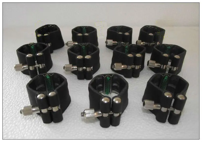 

Ligature for Alto Saxophone and Clarinet Mouthpiece