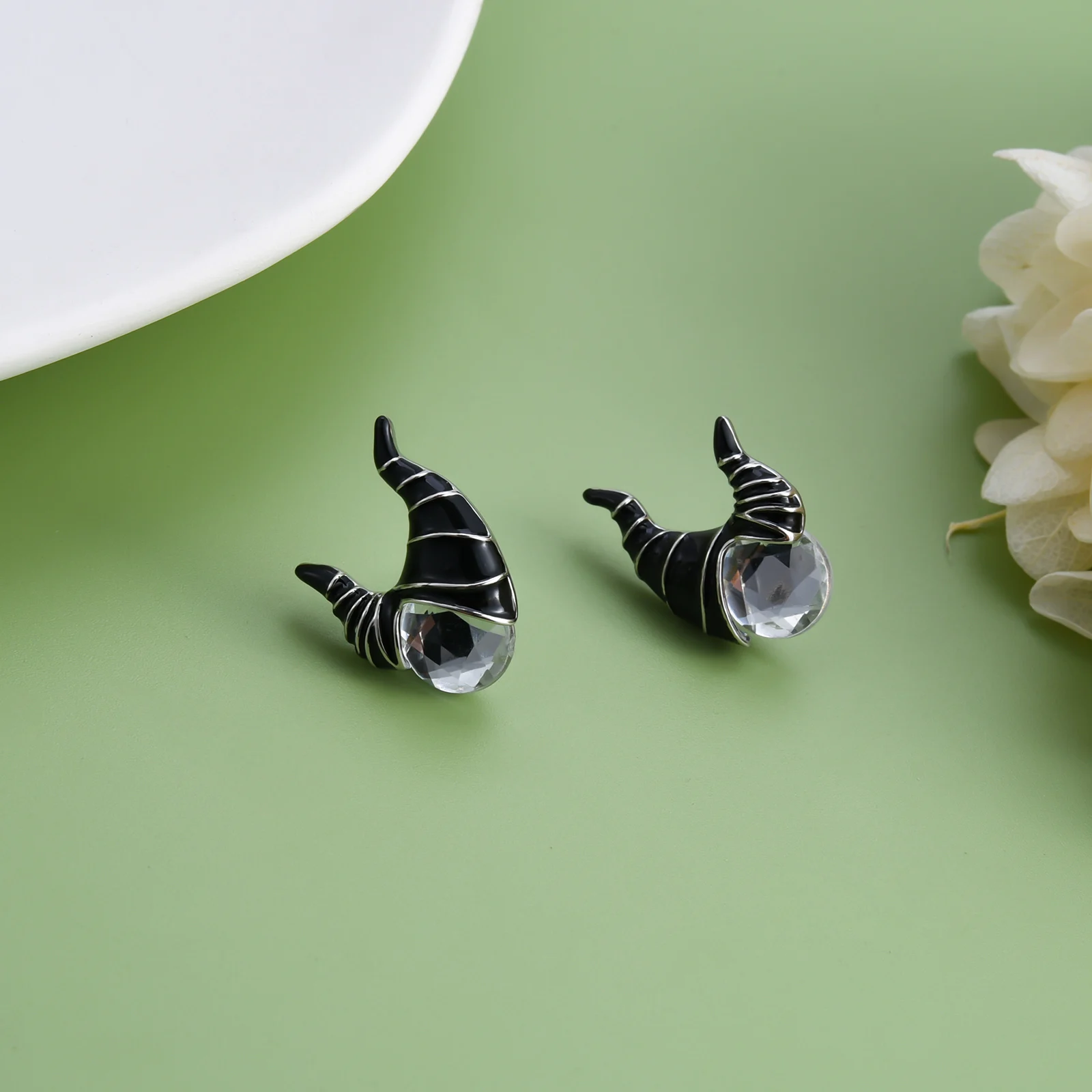 Villain Earrings Maleficent Trendy Jewelry Party Stud Earrings Women Gift Cosplay Witch Horns Crystal Earring Enamel Black Queen