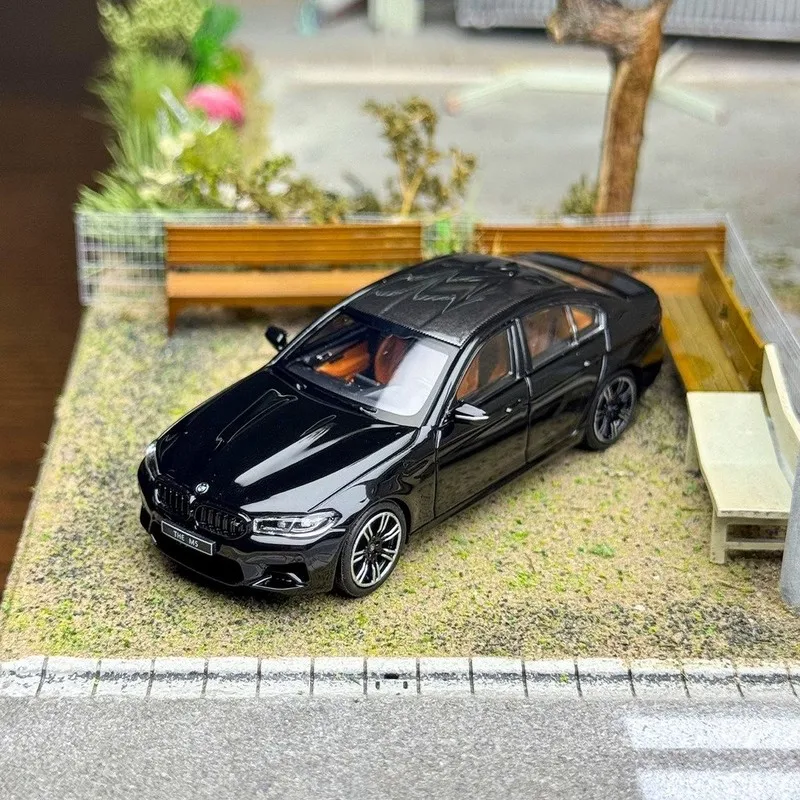 Фото Модель Howie 1/64 НОВАЯ BMW M5 F90, литая под давлением модель автомобиля, коллекционная игрушка из сплава, подарок для мальчиков. # пеееее №5