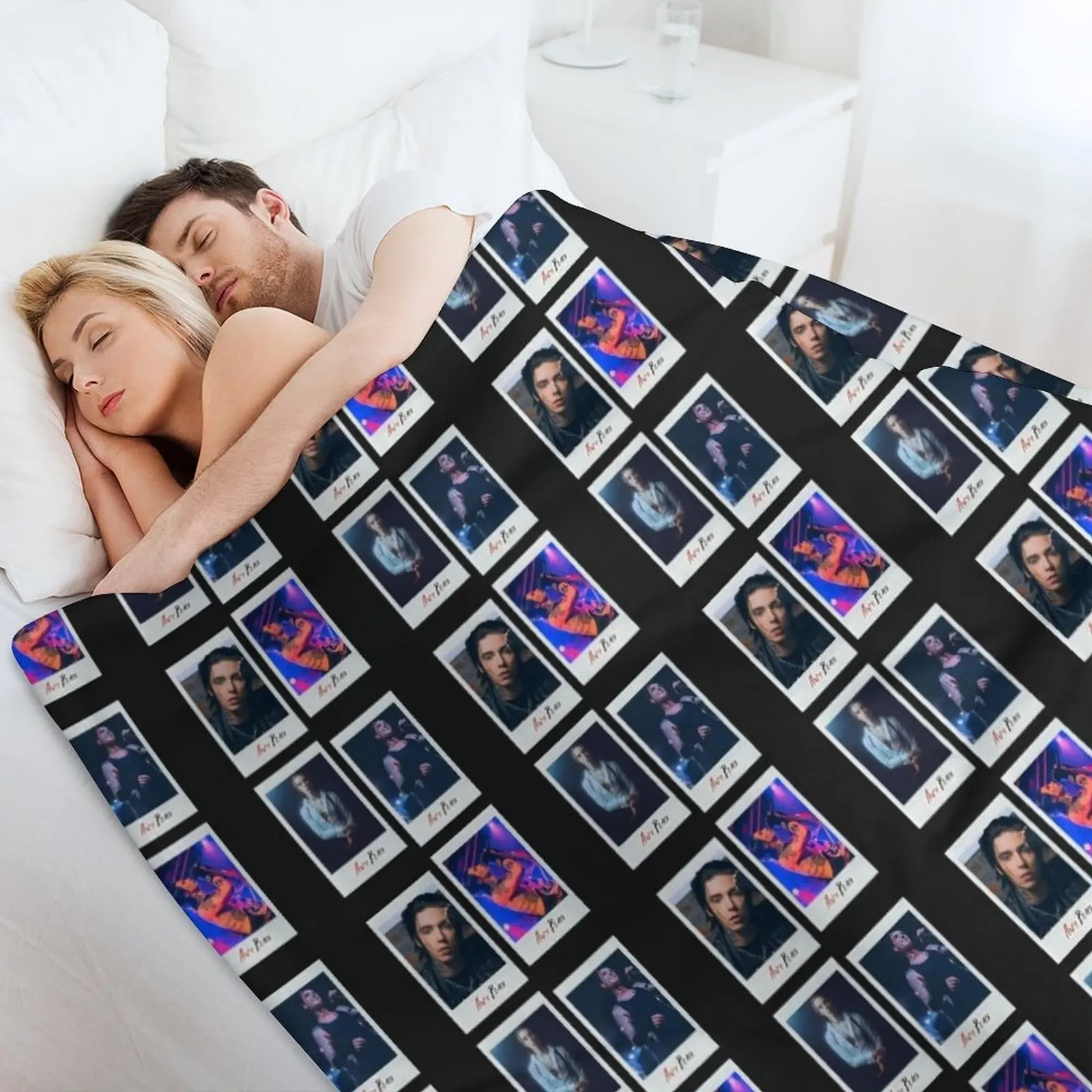 Набор наклеек Andy Biersack/футболка одеяло очень большое декоративное