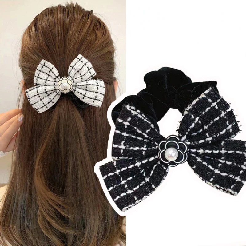 

New Checkered Small Fragrant Hair Loop French Vintage Camellia Flower Velvet Large Intestine Loop High Elastic Headrope