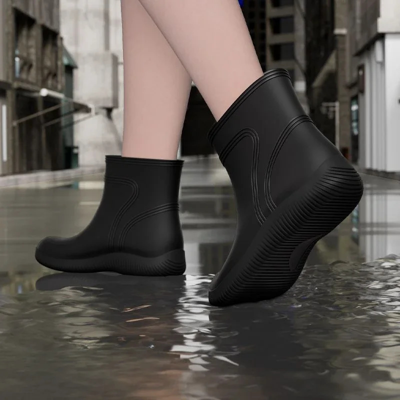 Резиновые мужские сапоги