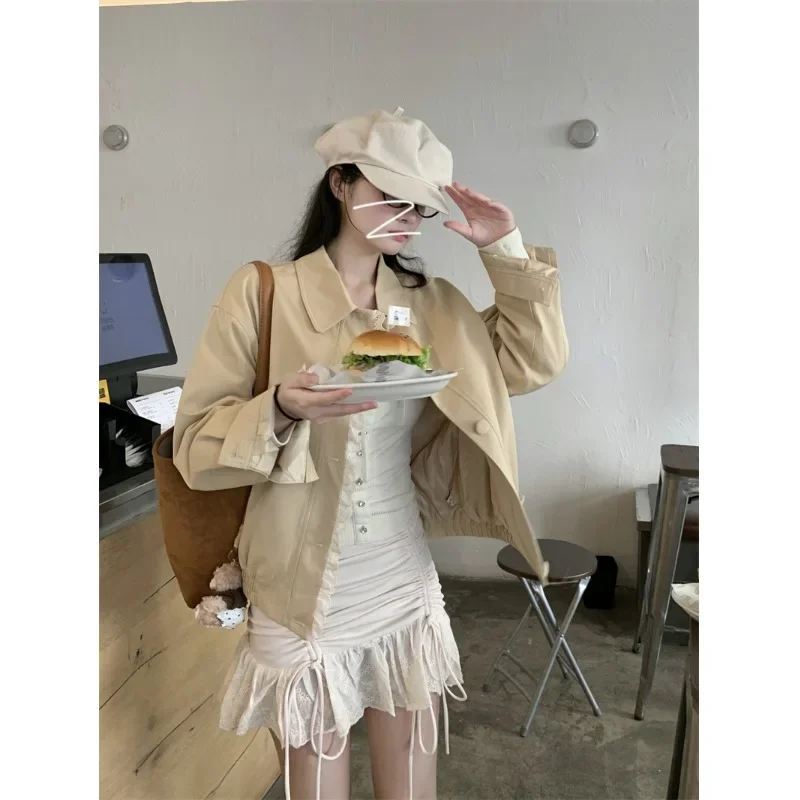 Элегантная утягивающая женская куртка свободного кроя осенняя ранняя сезонная