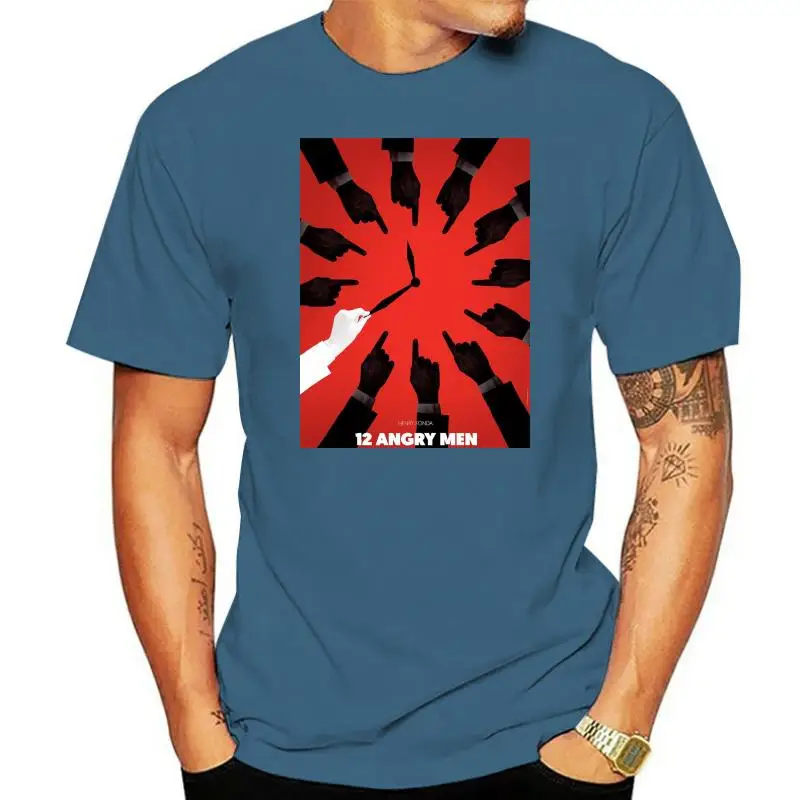 

Мужская черная футболка с принтом зла