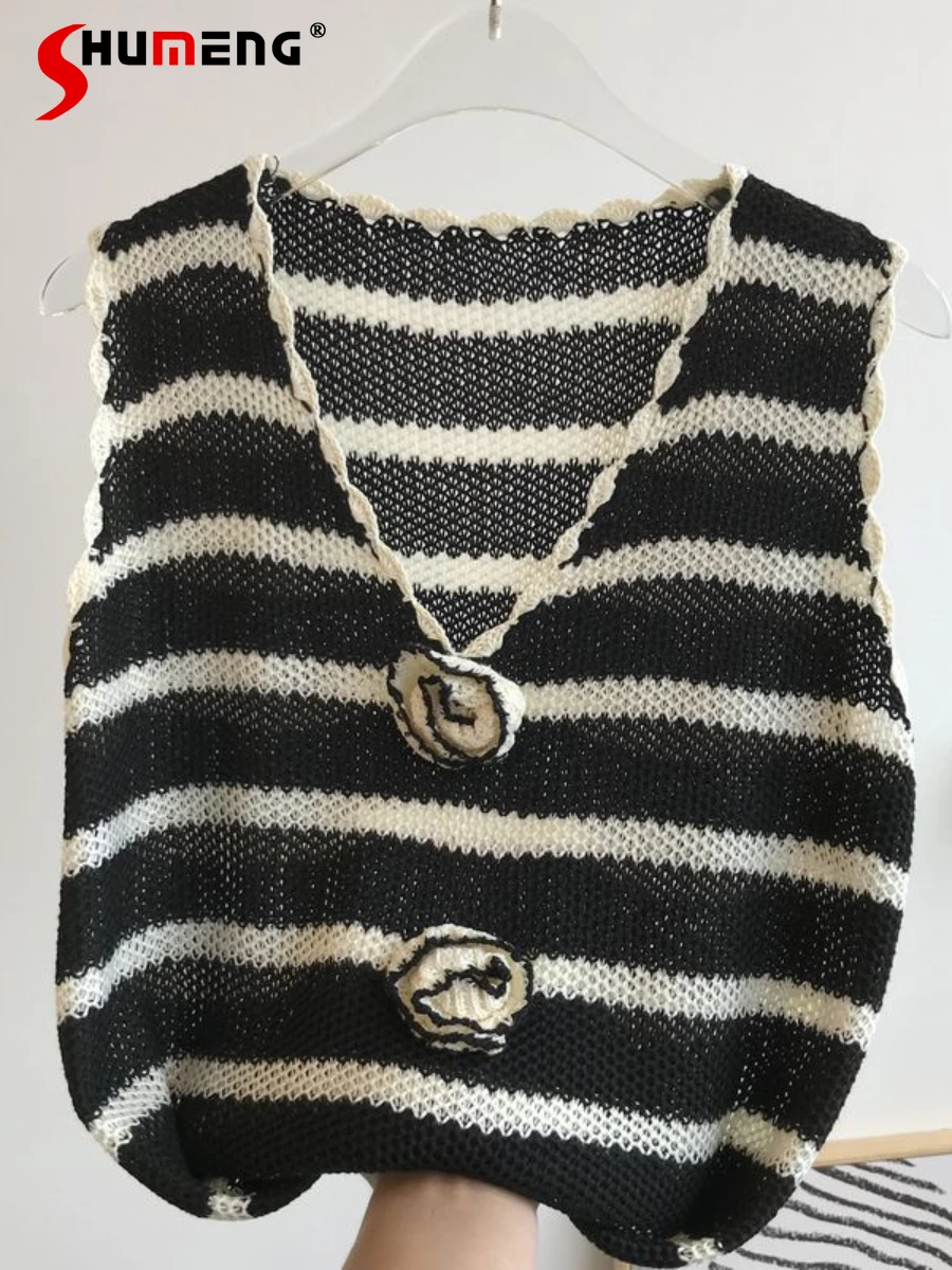 

Women's 2022 Autumn New Korean Style Fashion Ins Retro High Sense Knitted Tank Ladies Elegant 3D Striped V-neck Sleeveless Vest