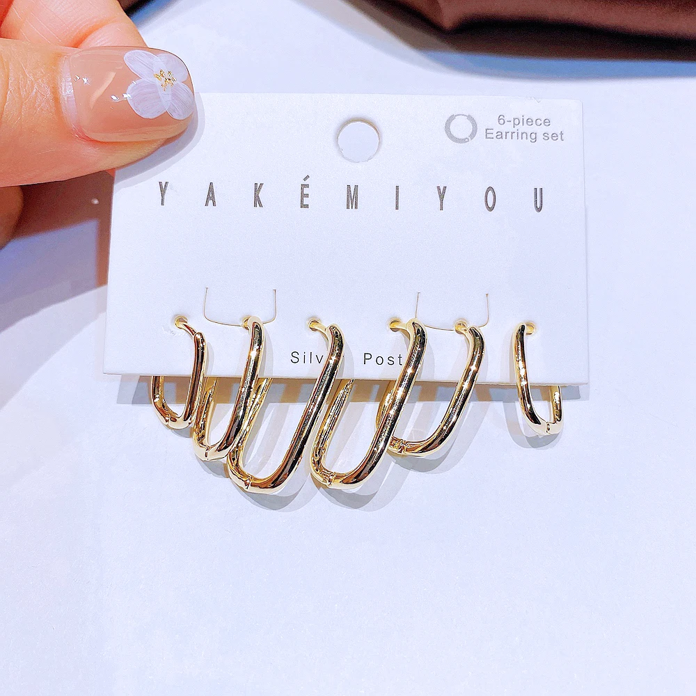 Изысканные блестящие медные металлические серьги разных размеров с