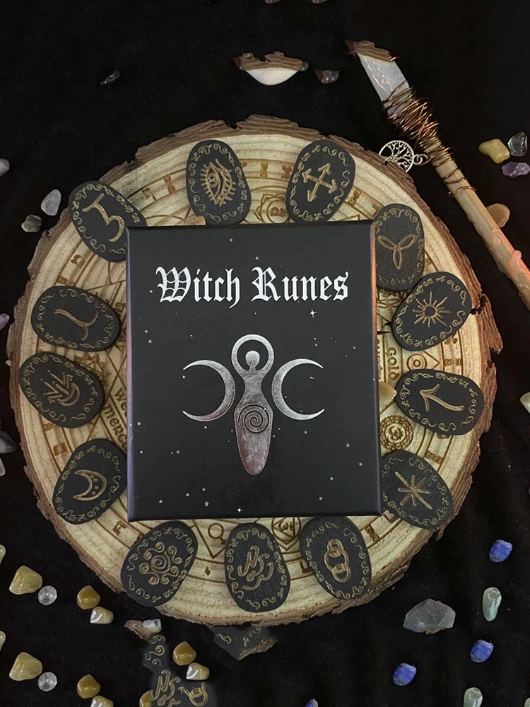 

Wooden Runes Stone Set Nordic Energy Witches Rune Meditation Divination Woodcut Stones Engraved Rune Symbol with Storage Bag