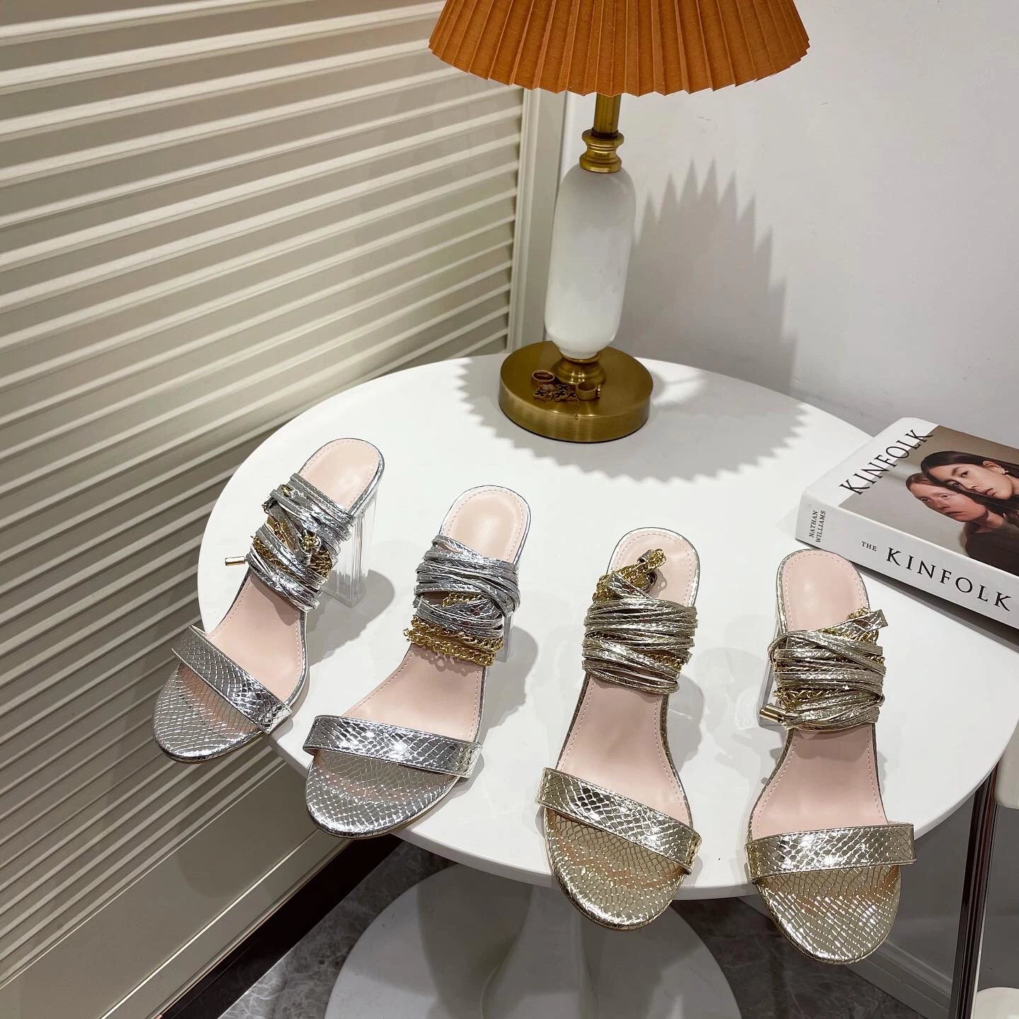 

Summer 2022 Sexy Luxury Trend Women Pumps Thin High Heel Peep Toe Ankle Lace Strap Metal Chain Decoration Ladies Shoes Female