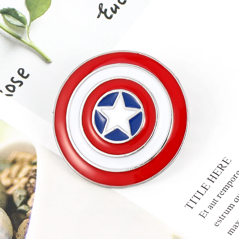 Брошь Marvel Капитан Америка