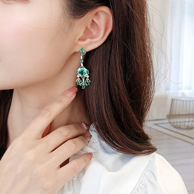 

Korean Style Light Blue Green Cubic Zirconia Gold Color Cute Dangle Leaf Drop Earring for Women Fashion Jewelry Gift Accessories