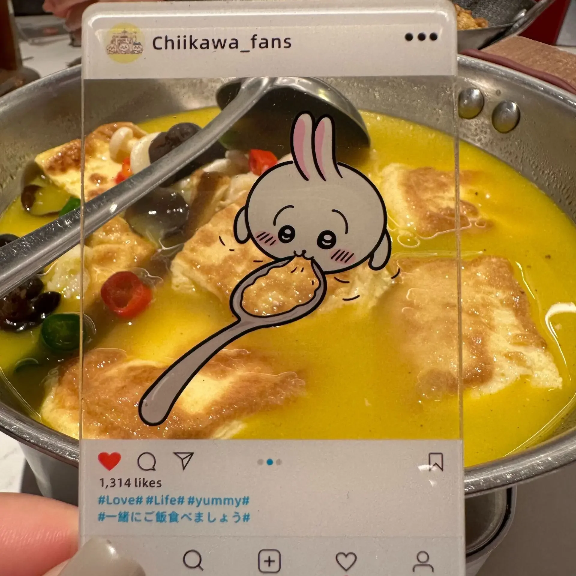 Фото Новый Chiikawa мультфильм Ins Hachiware Usagi ест акриловая прозрачная открытка милый реквизит для фото украшения декоративная фотокарта №5