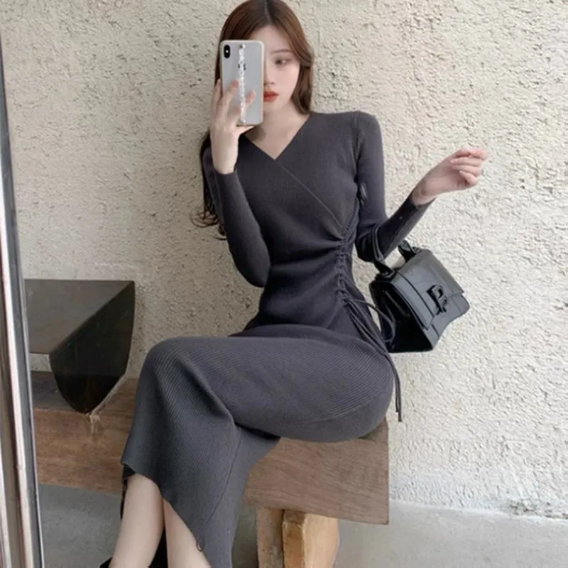 

Autumn Knitted Midi Dresses Korea Spring 2023 Fashion Women Clothing Side Pleated Elegant and Pretty Long Sleeve Knitted Dress