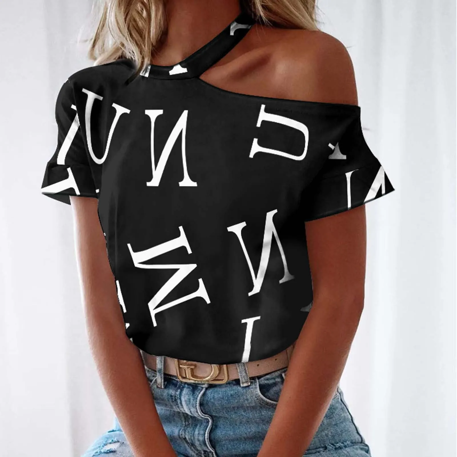 

Женская летняя футболка, женская летняя модная футболка на одно плечо с подвесным воротником и надписью, женские футболки для лета, повседн...