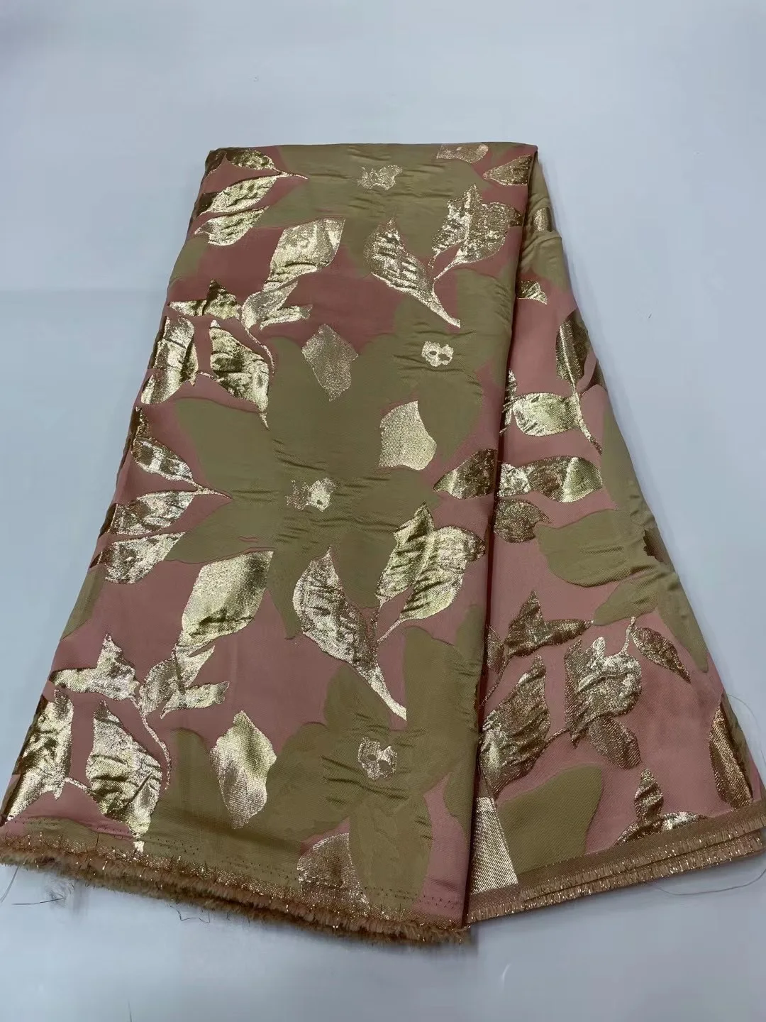 Нигерия Высококачественная жаккардовая кружевная ткань Африканское Новое