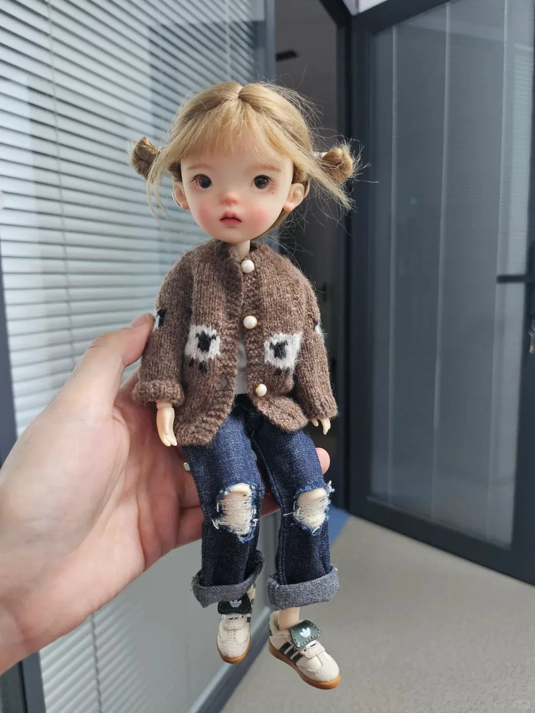 Фото Новая кукла Naughty Girl BJD 1/6-xiaojie с недостающими зубами, серия с большой головой, материал из смолы, игрушка для макияжа №2