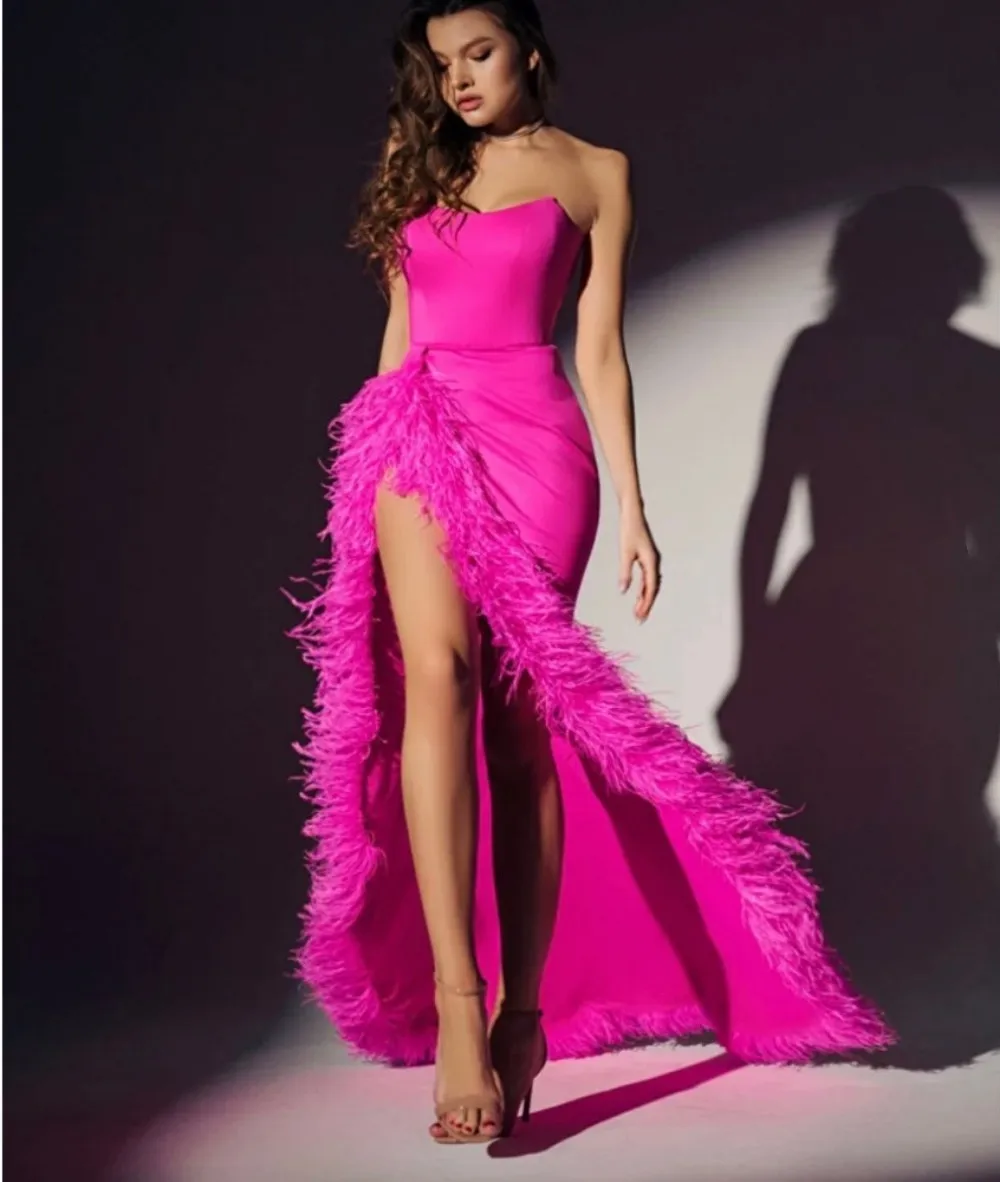 

Luxury Feathers Prom Dresses Sexy High Side Slit Long Party Women Wear Evening Gowns Strapless Zipper Back Special Banquet Dress