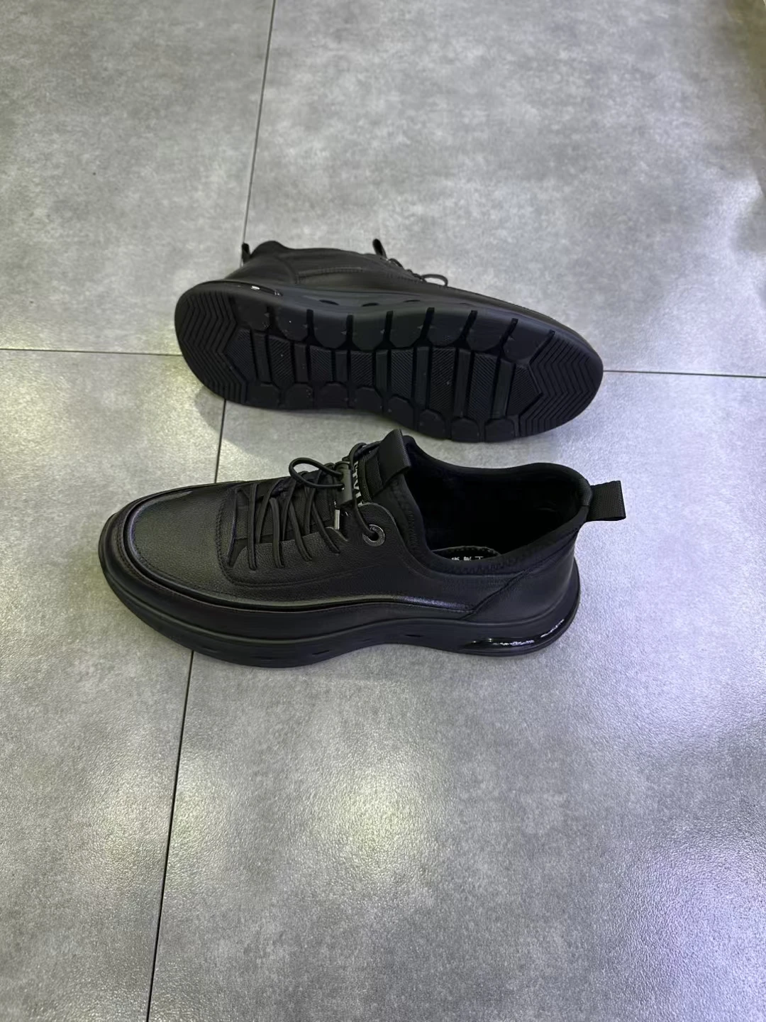 Шанхайские походные кожаные туфли мужские зимние 2024 новые тонкие бархатные на