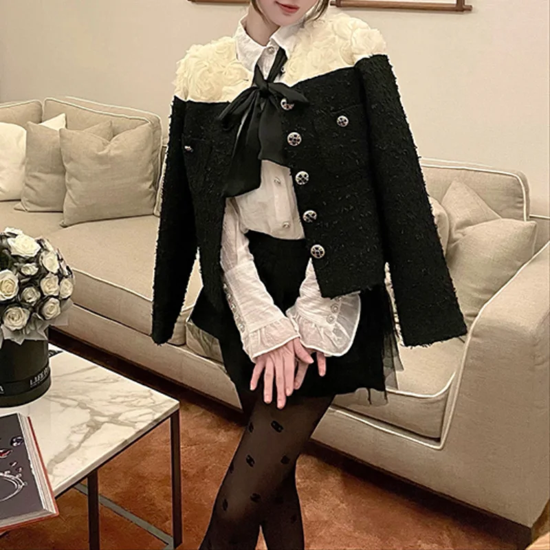 Рисунок 2 - Женское маленькое пальто из очаровательного материала