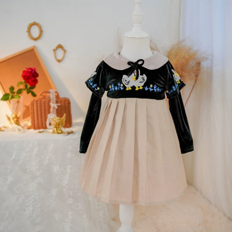 

Embroidered Duckling Spring New French Girl Vintage Doll Collar Princess Pleated Dress Flower Girl Dresses for Weddings