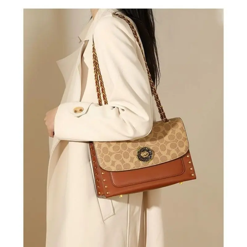 Модная женская сумка через плечо с изысканным стилем и элегантной цепочкой сумки