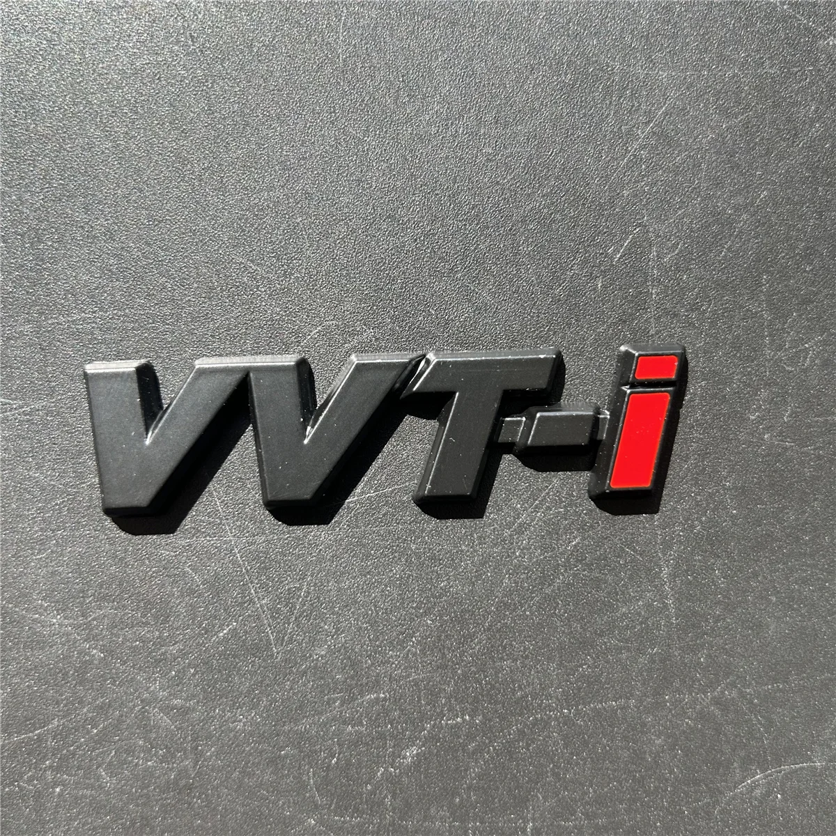 Автомобильная наклейка с логотипом VVTi эмблема на крыло значок боковое