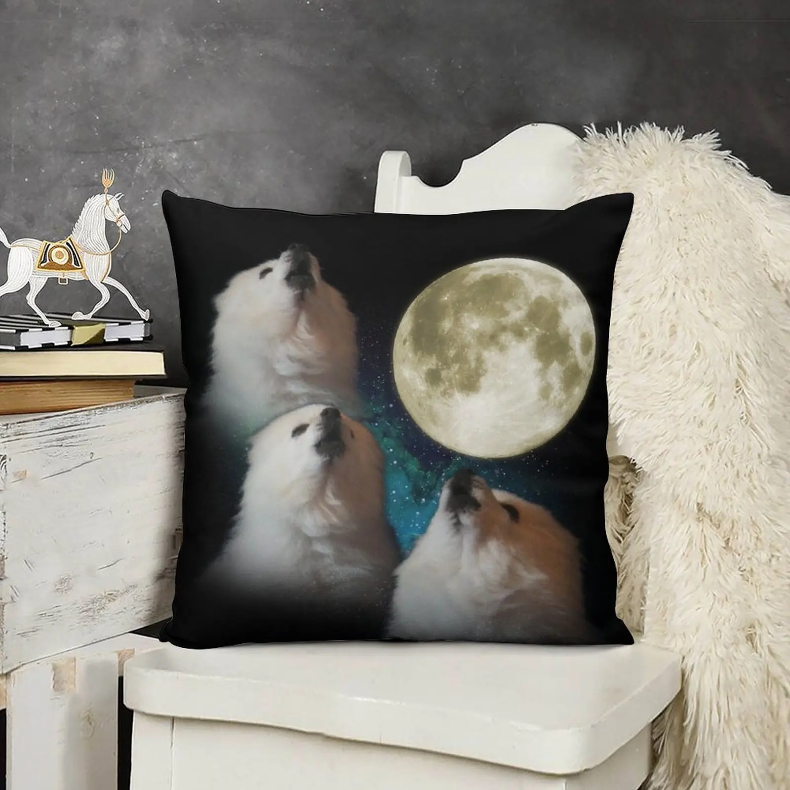 Дрессировочная подушка для девочек с героями аниме собака три