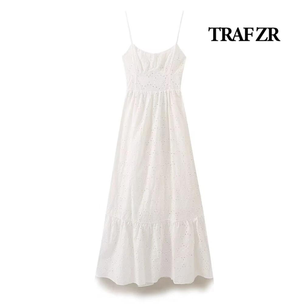 Платье-миди с открытой спиной и вышивкой на тонких бретельках