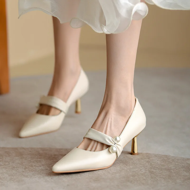 Zapatos de tacón alto blancos franceses para mujer, calzado de boda de estilo Hada, de alta gama, con perlas, 2022