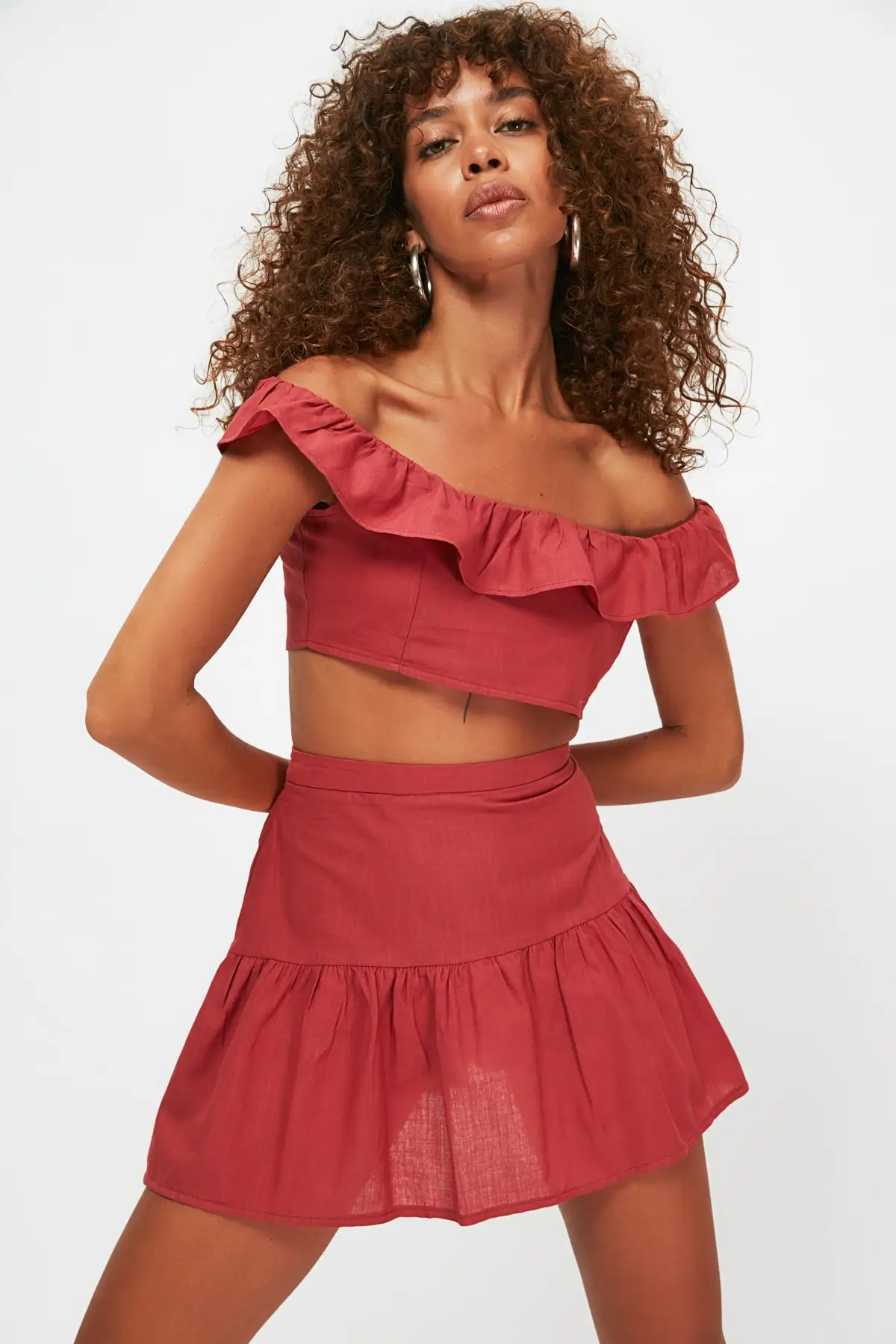 

Trendyol Ruffle Detail Bottom-Top Suit TBESS21AU0293